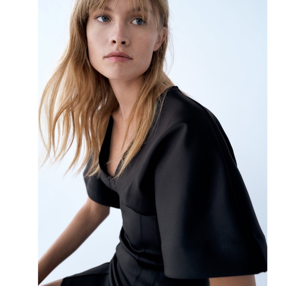 Zara Black Neoprene Effect V neck Mini  Dress - Picture 2 of 8